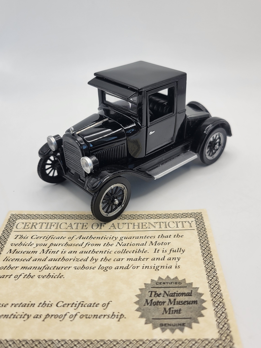 National Motor Museum Mint 1923 Chevy Copper Cooled Black Car 1:32 MFG SS-C5110